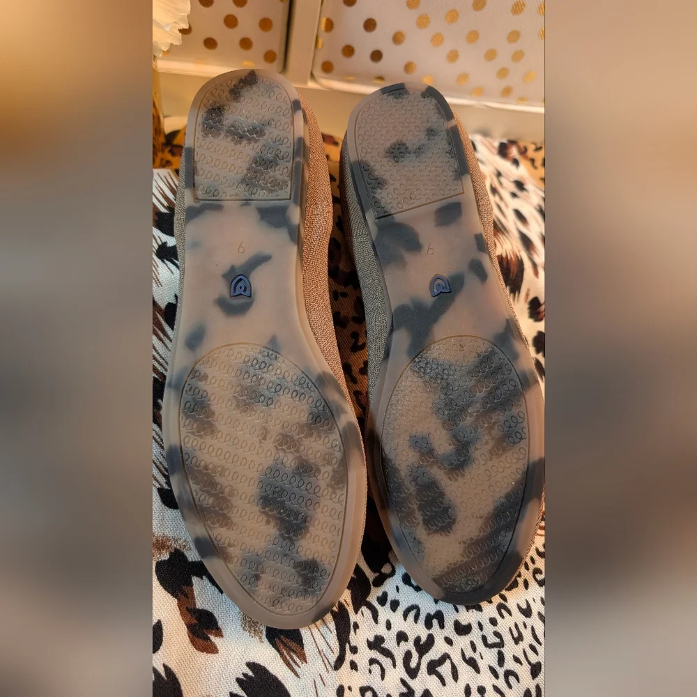 Rothys Brown Taupe Loafers Ladies Size 9 Almost New - Picture 3 of 12